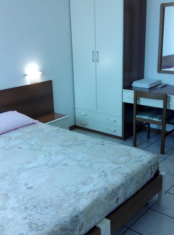Bed & Breakfast Bompadre Чивитанова Марке Екстериор снимка